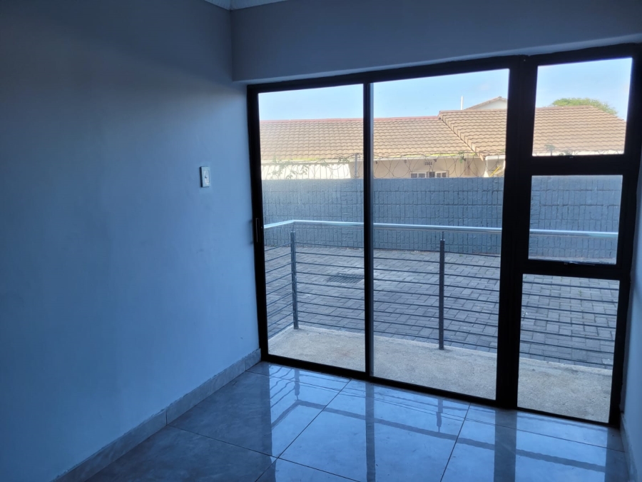 2 Bedroom Property for Sale in Montclair KwaZulu-Natal