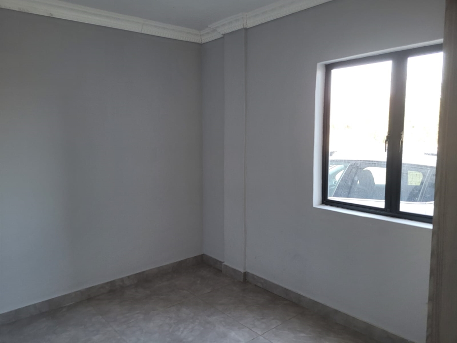 2 Bedroom Property for Sale in Montclair KwaZulu-Natal