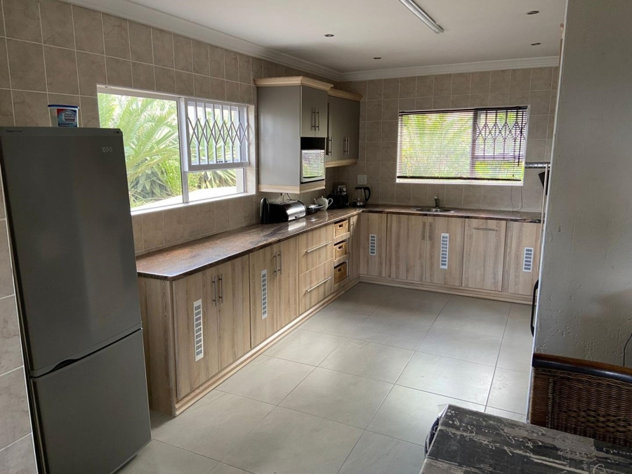 4 Bedroom Property for Sale in Manaba Beach KwaZulu-Natal