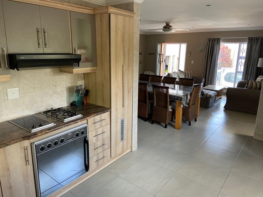 4 Bedroom Property for Sale in Manaba Beach KwaZulu-Natal