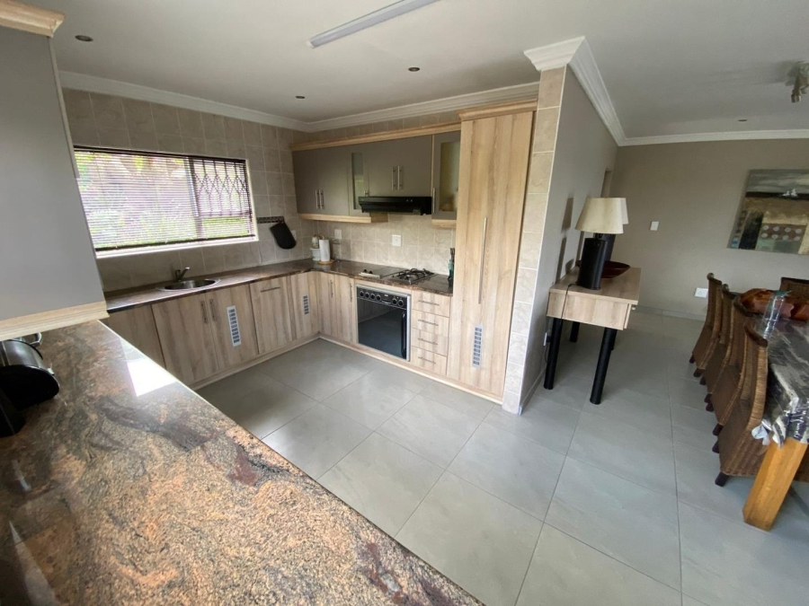 4 Bedroom Property for Sale in Manaba Beach KwaZulu-Natal