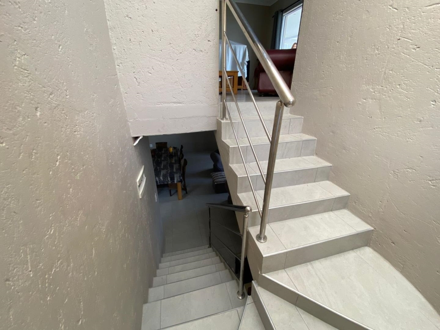 4 Bedroom Property for Sale in Manaba Beach KwaZulu-Natal