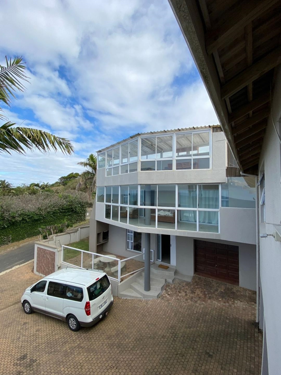 4 Bedroom Property for Sale in Manaba Beach KwaZulu-Natal