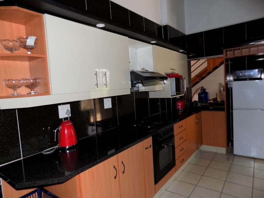 4 Bedroom Property for Sale in Uvongo KwaZulu-Natal