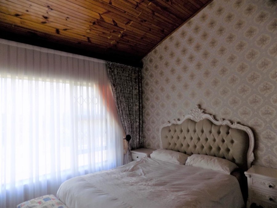 4 Bedroom Property for Sale in Uvongo KwaZulu-Natal