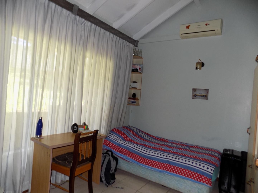 4 Bedroom Property for Sale in Uvongo KwaZulu-Natal