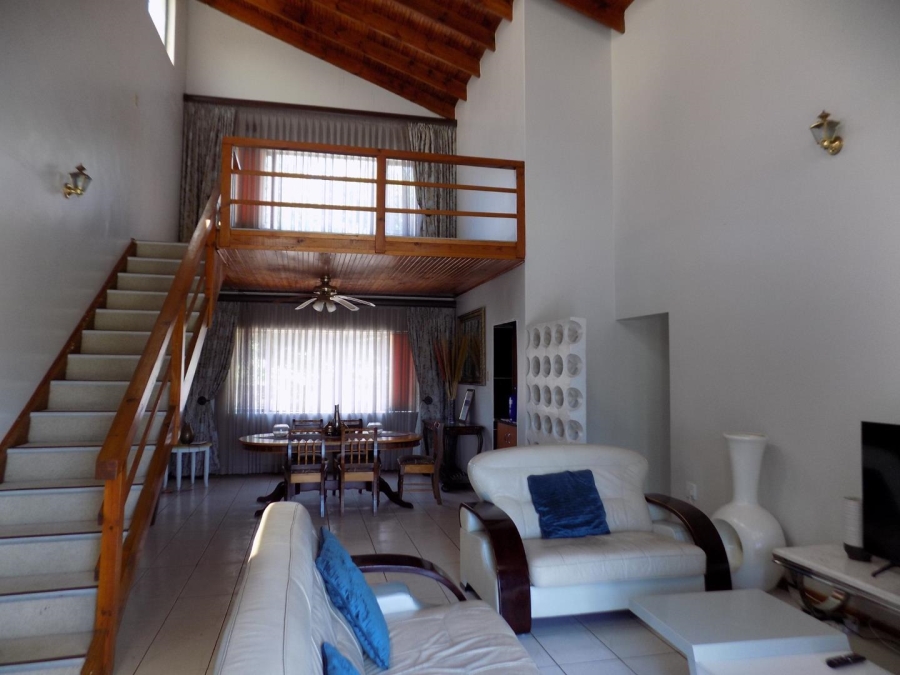 4 Bedroom Property for Sale in Uvongo KwaZulu-Natal