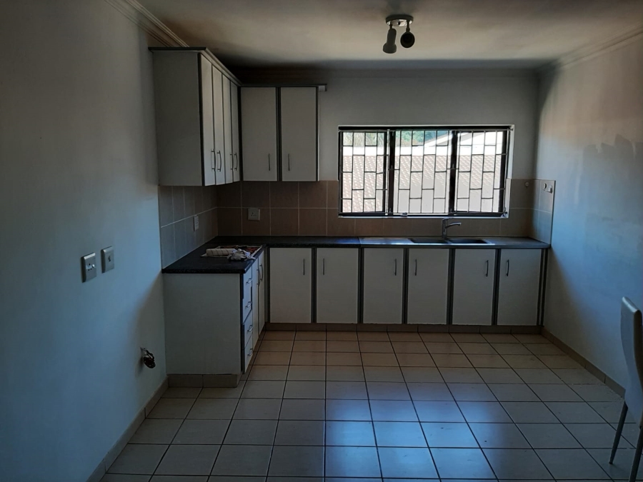 To Let 2 Bedroom Property for Rent in Grangetown KwaZulu-Natal