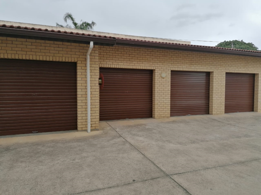 To Let 2 Bedroom Property for Rent in Grangetown KwaZulu-Natal