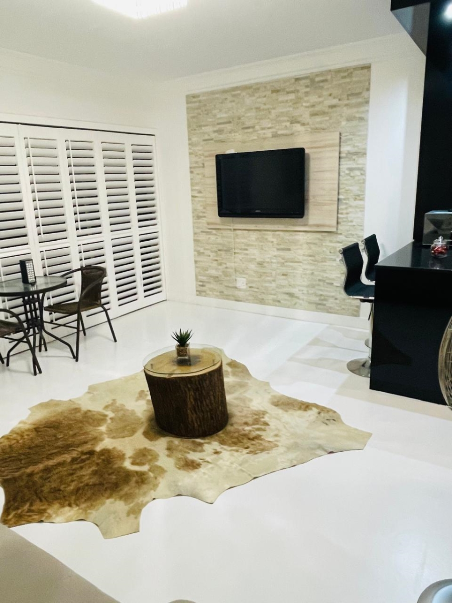 1 Bedroom Property for Sale in Umhlanga Ridge KwaZulu-Natal