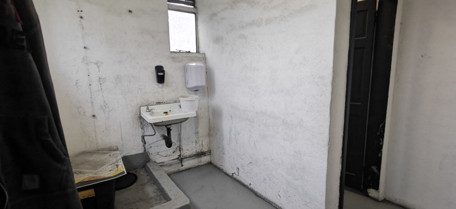 To Let commercial Property for Rent in Pinetown KwaZulu-Natal