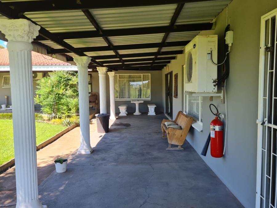 6 Bedroom Property for Sale in Glencoe KwaZulu-Natal
