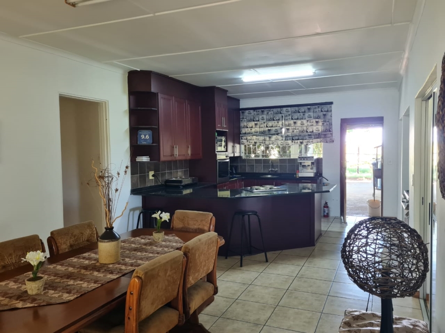6 Bedroom Property for Sale in Glencoe KwaZulu-Natal