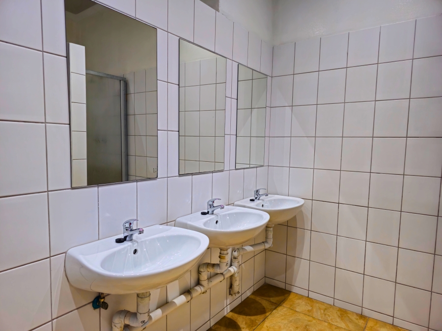 To Let 10 Bedroom Property for Rent in Nagina KwaZulu-Natal