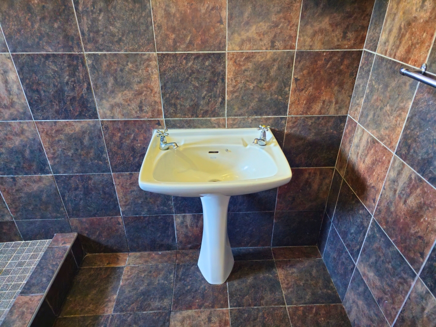 To Let 14 Bedroom Property for Rent in Ashley KwaZulu-Natal