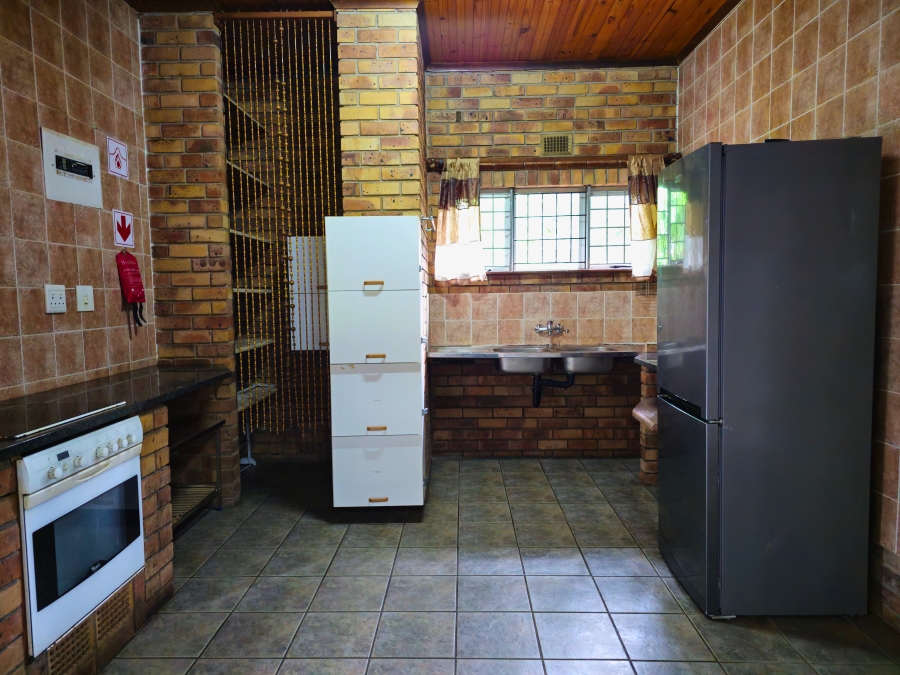 To Let 14 Bedroom Property for Rent in Ashley KwaZulu-Natal