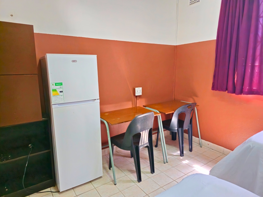 To Let 23 Bedroom Property for Rent in Reservoir Hills KwaZulu-Natal