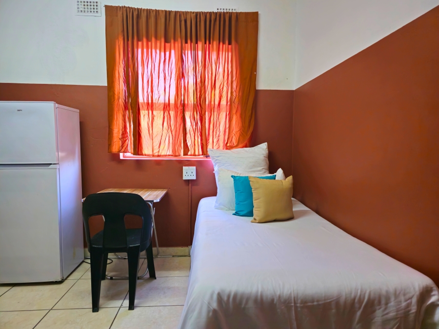 To Let 23 Bedroom Property for Rent in Reservoir Hills KwaZulu-Natal