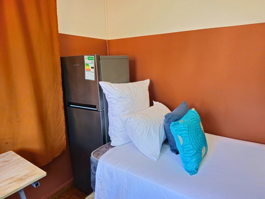 To Let 23 Bedroom Property for Rent in Reservoir Hills KwaZulu-Natal