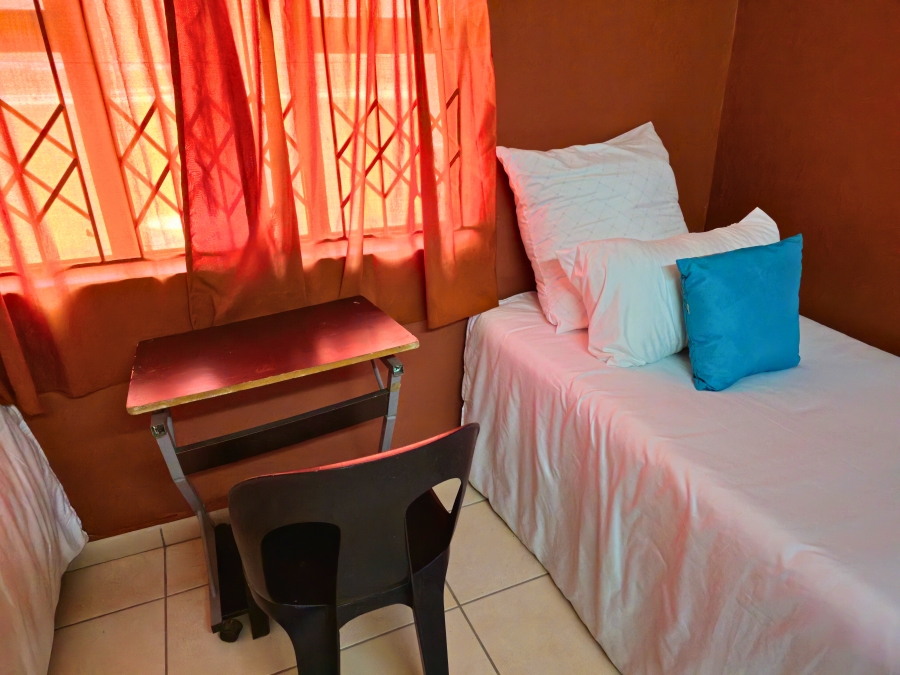 To Let 23 Bedroom Property for Rent in Reservoir Hills KwaZulu-Natal