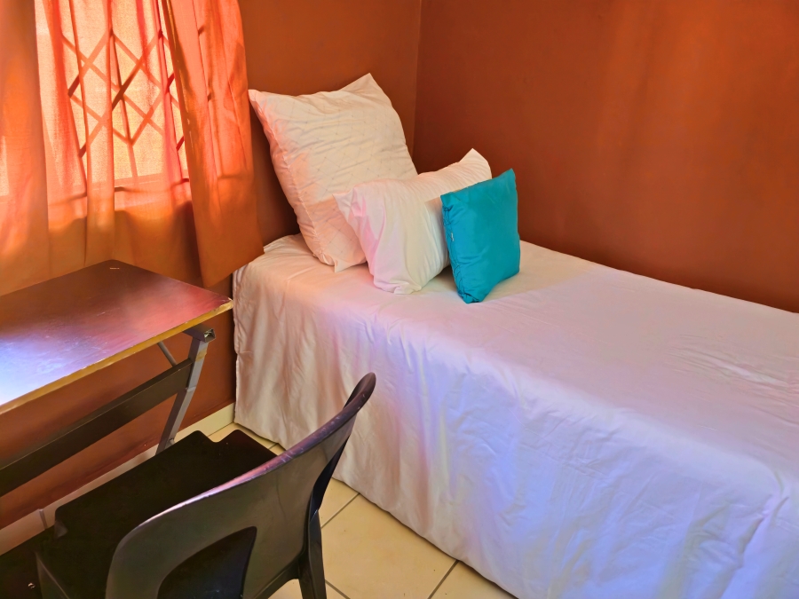 To Let 23 Bedroom Property for Rent in Reservoir Hills KwaZulu-Natal