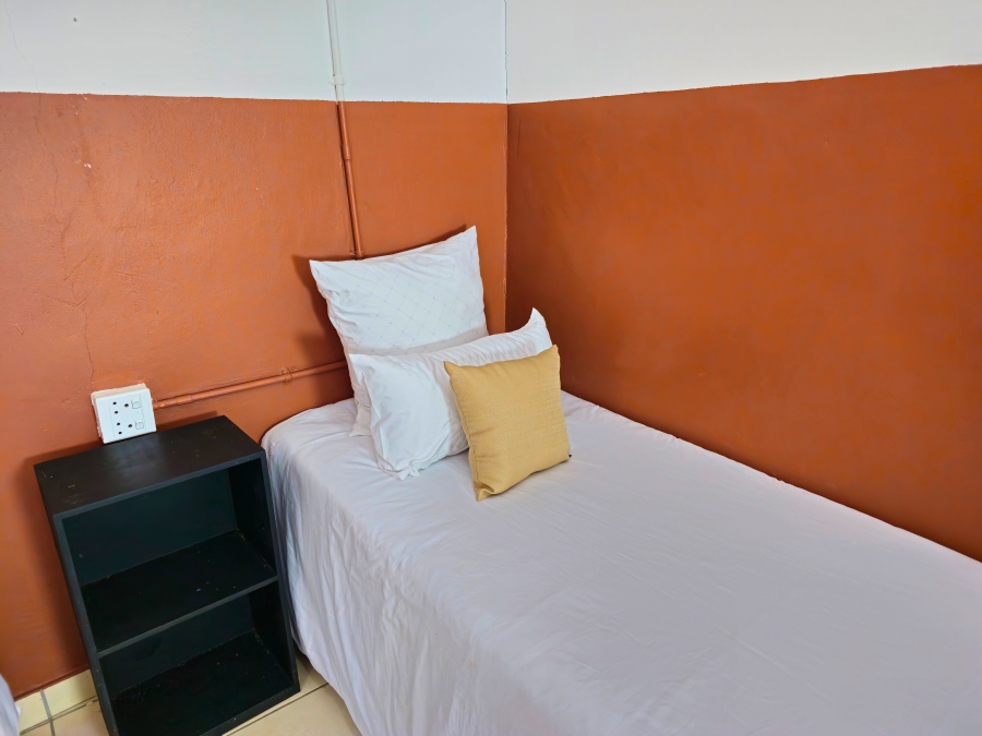 To Let 25 Bedroom Property for Rent in Reservoir Hills KwaZulu-Natal