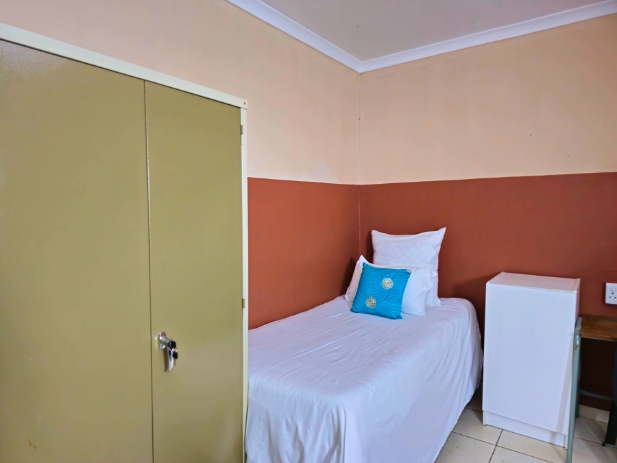 To Let 25 Bedroom Property for Rent in Reservoir Hills KwaZulu-Natal