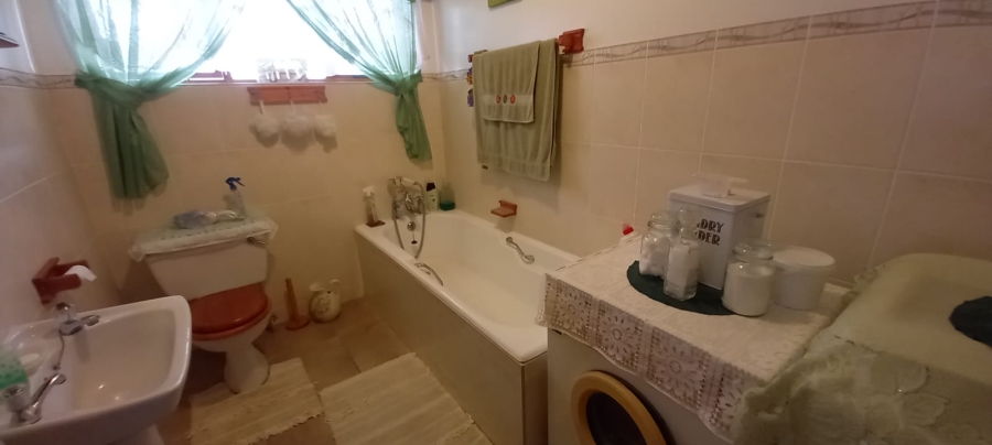 5 Bedroom Property for Sale in Malvern KwaZulu-Natal