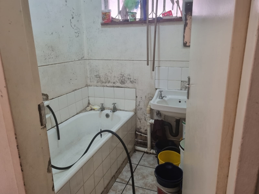 1 Bedroom Property for Sale in Umbilo KwaZulu-Natal