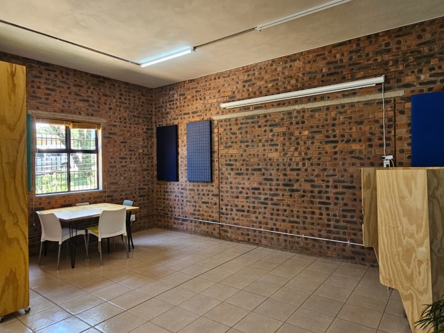 To Let commercial Property for Rent in Howick KwaZulu-Natal