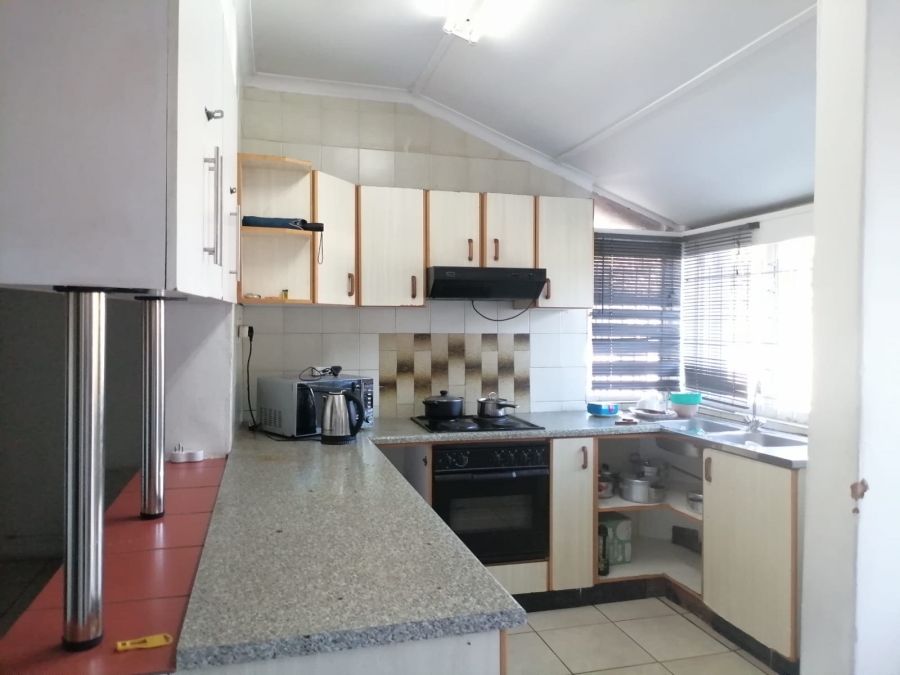 2 Bedroom Property for Sale in Glenwood KwaZulu-Natal