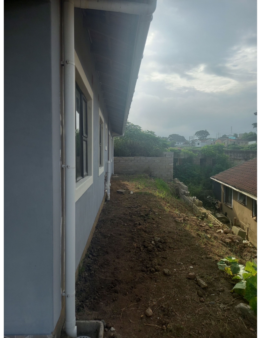 3 Bedroom Property for Sale in Lovu KwaZulu-Natal