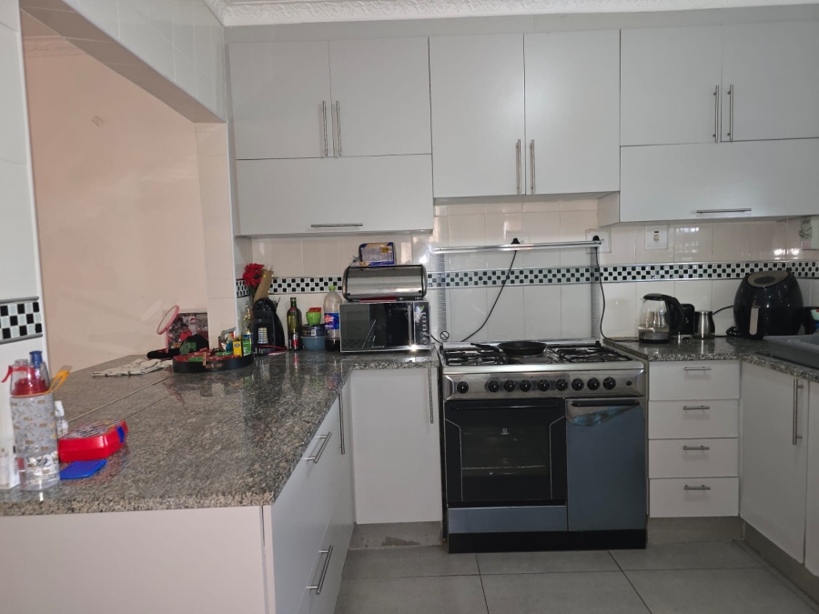 4 Bedroom Property for Sale in Croftdene KwaZulu-Natal