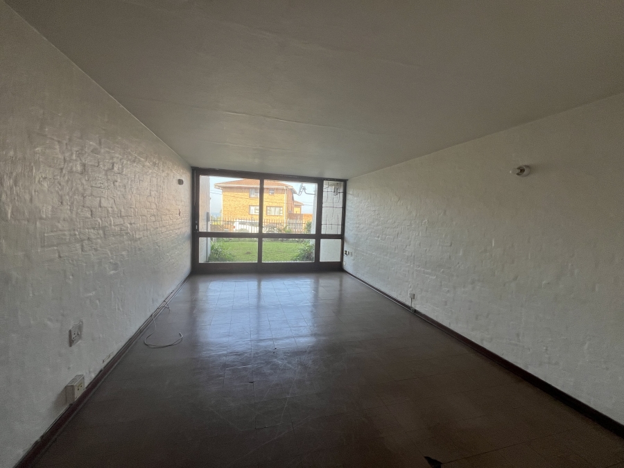 2 Bedroom Property for Sale in Amanzimtoti KwaZulu-Natal