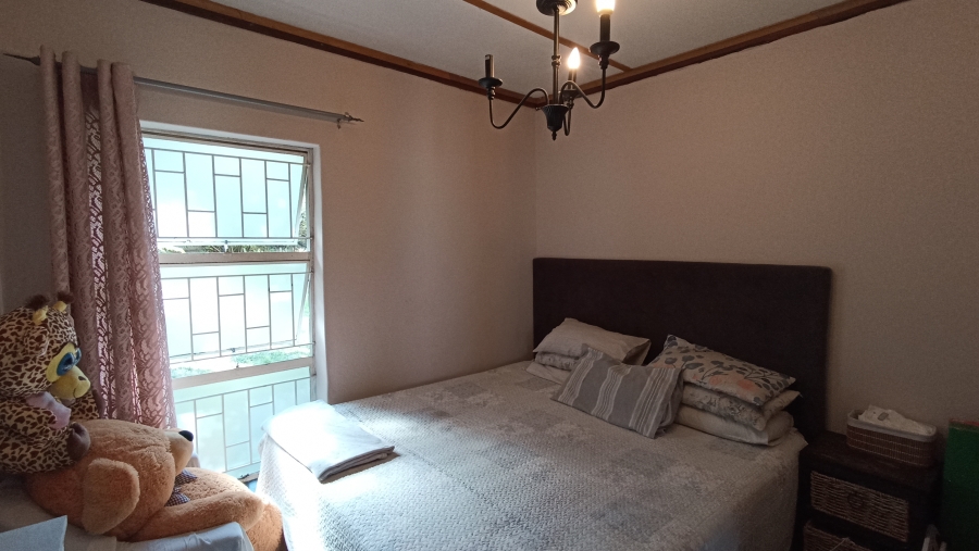 4 Bedroom Property for Sale in Signal Hill KwaZulu-Natal