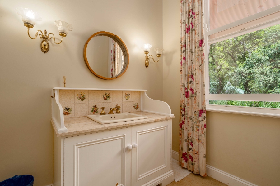 6 Bedroom Property for Sale in Blackridge KwaZulu-Natal