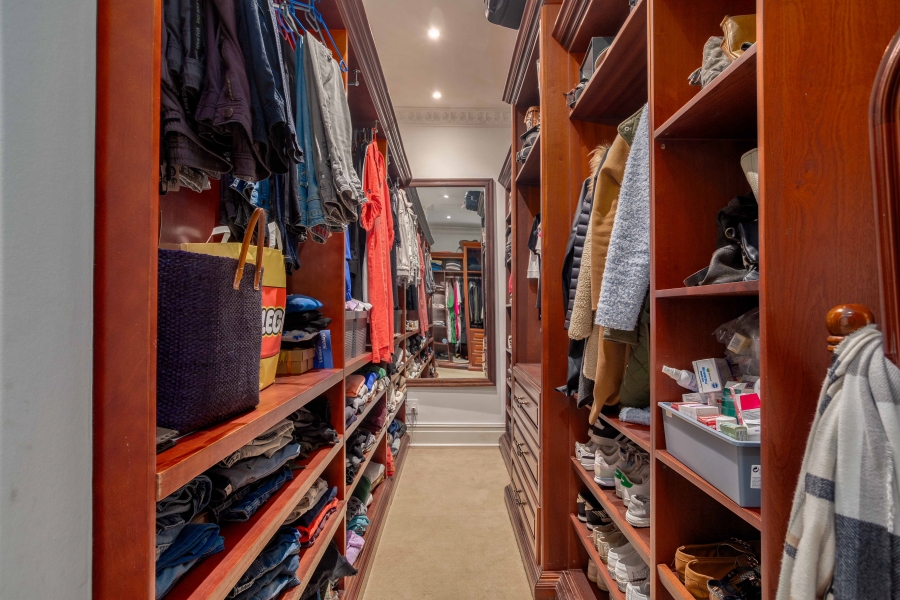 6 Bedroom Property for Sale in Blackridge KwaZulu-Natal