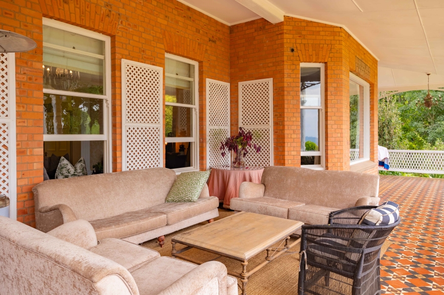 6 Bedroom Property for Sale in Blackridge KwaZulu-Natal