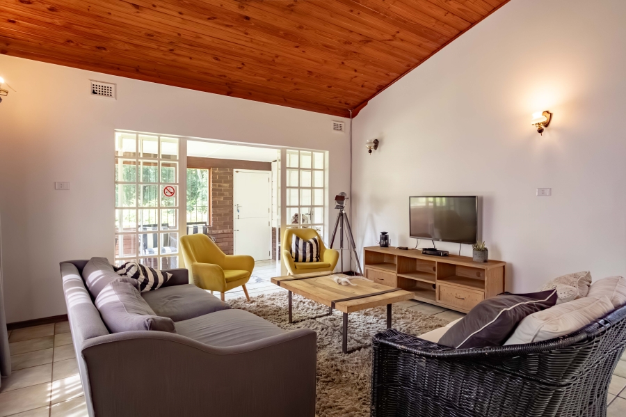 6 Bedroom Property for Sale in Blackridge KwaZulu-Natal