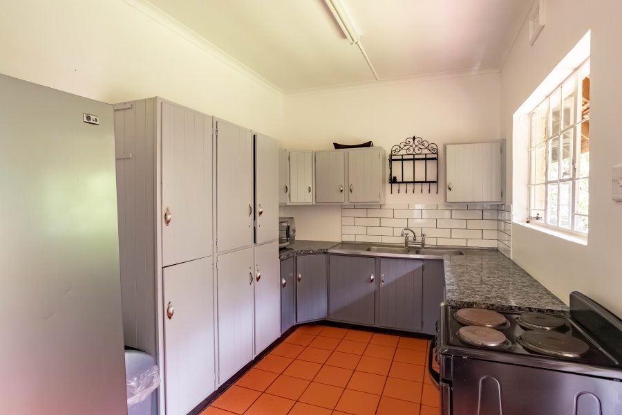 6 Bedroom Property for Sale in Blackridge KwaZulu-Natal