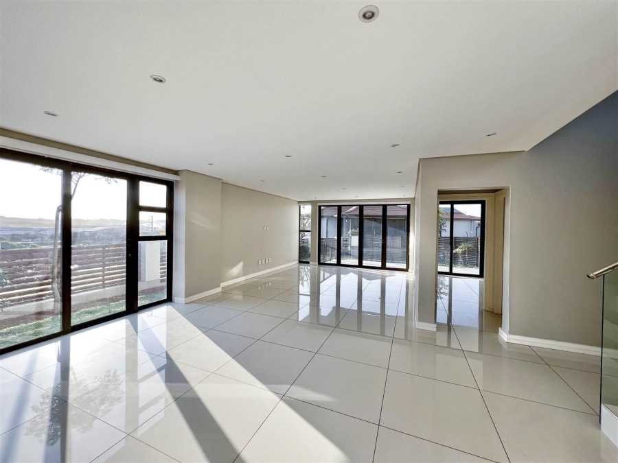 6 Bedroom Property for Sale in Izinga Estate KwaZulu-Natal
