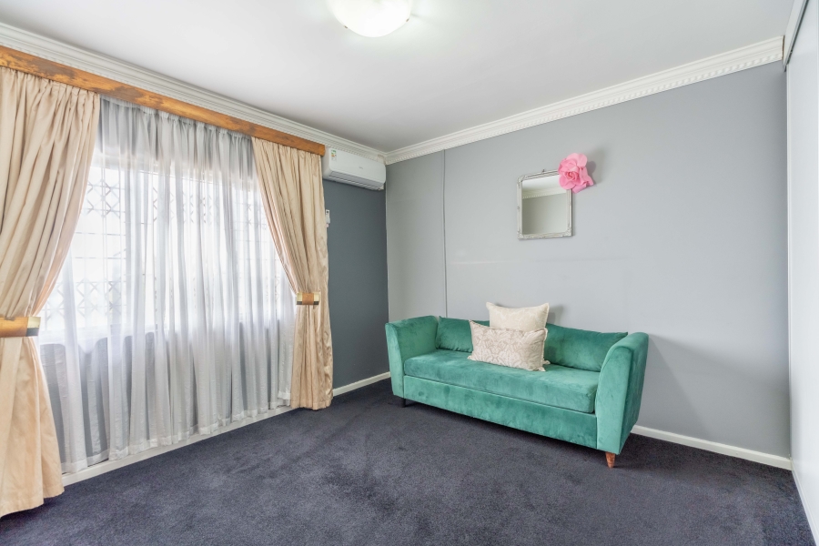 4 Bedroom Property for Sale in Reservoir Hills KwaZulu-Natal