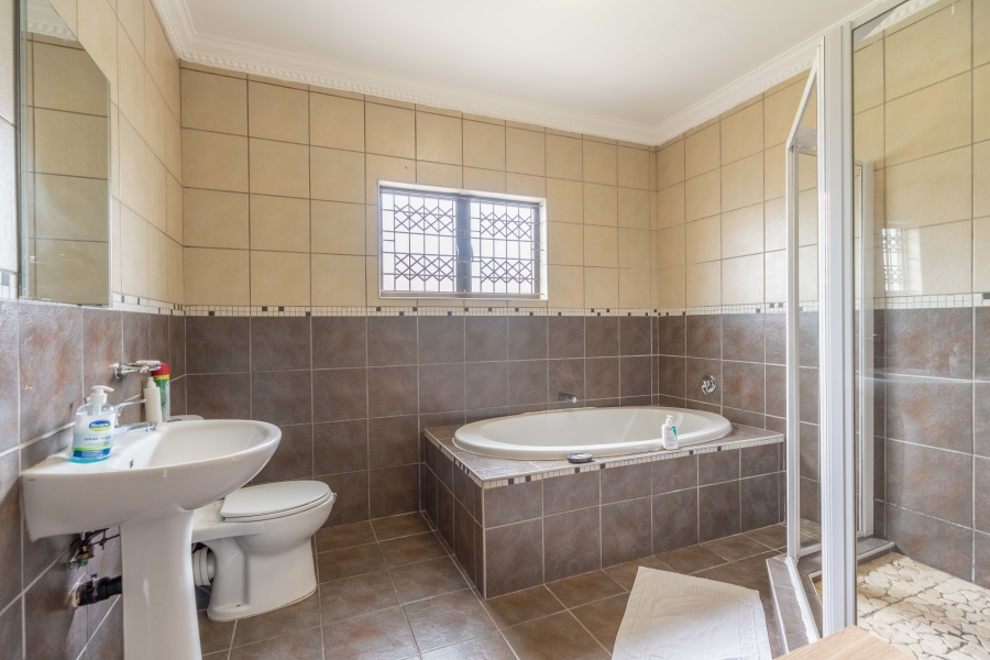 4 Bedroom Property for Sale in Reservoir Hills KwaZulu-Natal