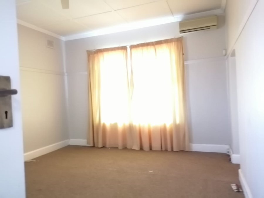 6 Bedroom Property for Sale in Glenwood KwaZulu-Natal