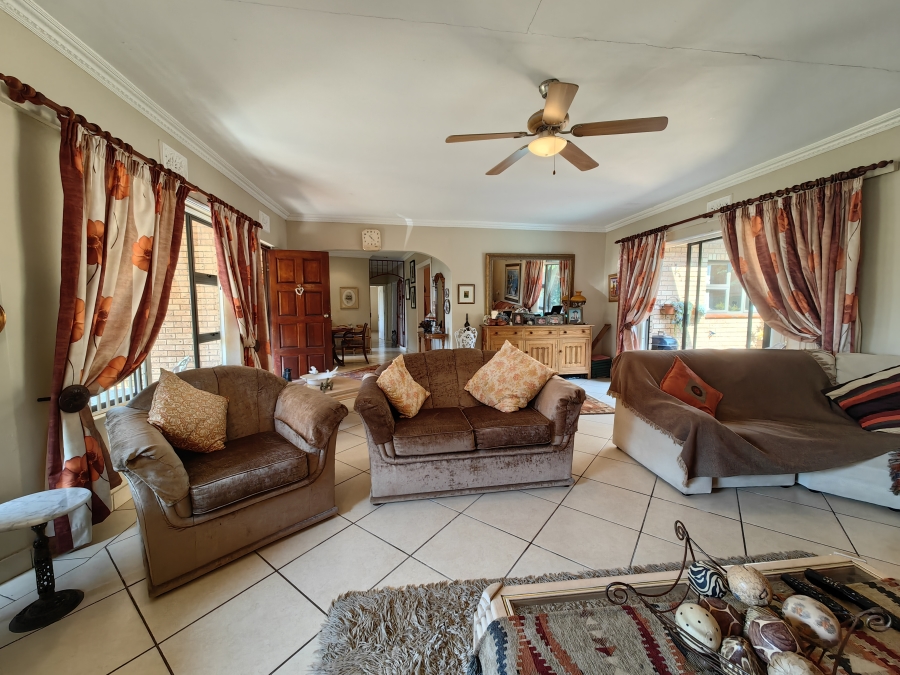 3 Bedroom Property for Sale in Freeland Park KwaZulu-Natal