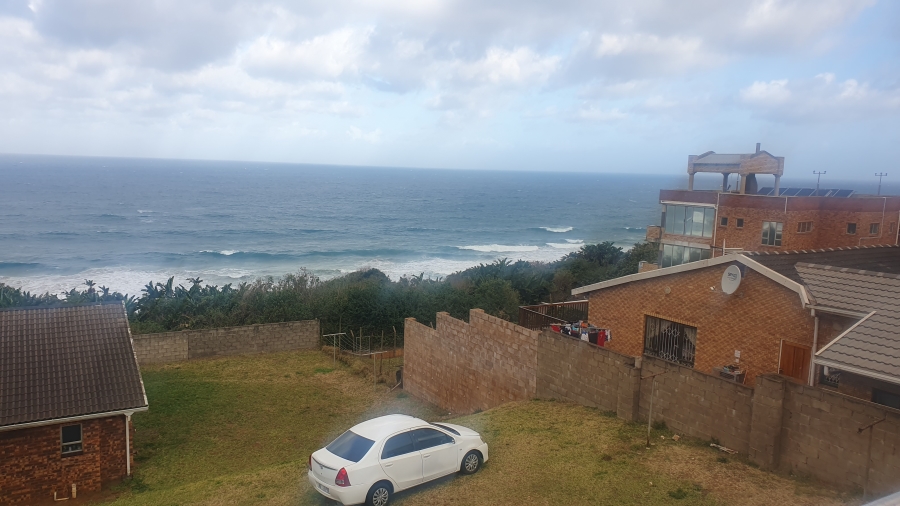 5 Bedroom Property for Sale in Treasure Beach KwaZulu-Natal