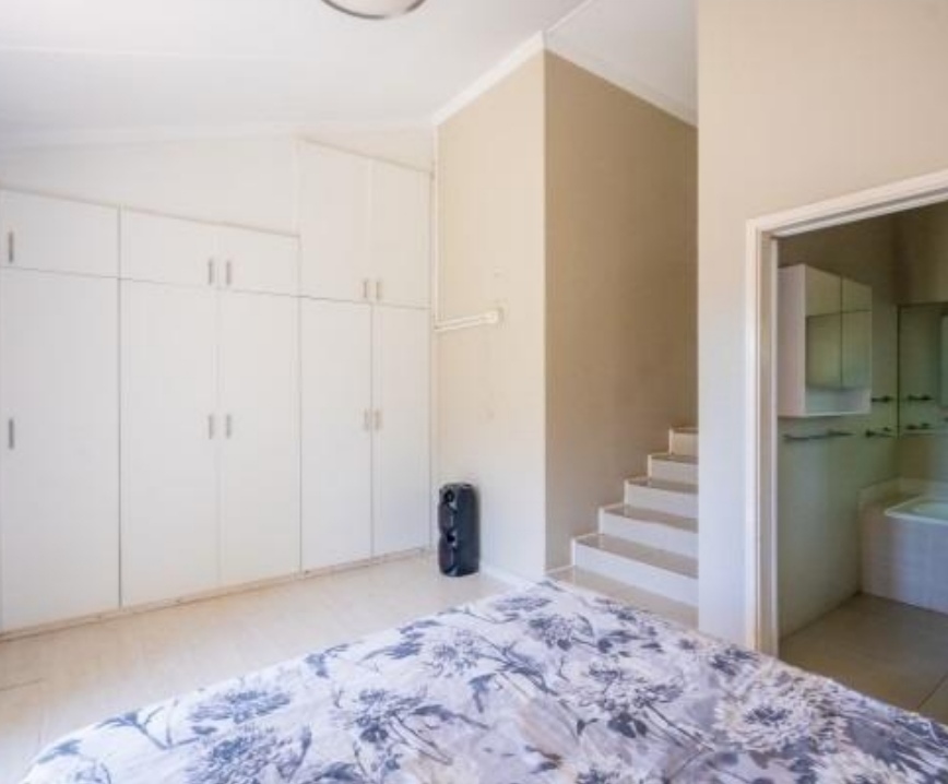 5 Bedroom Property for Sale in La Lucia KwaZulu-Natal