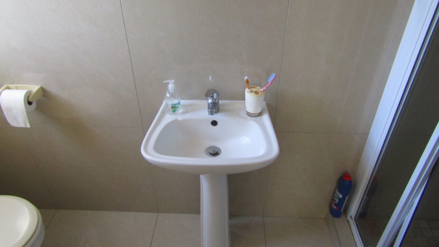 3 Bedroom Property for Sale in Winklespruit KwaZulu-Natal