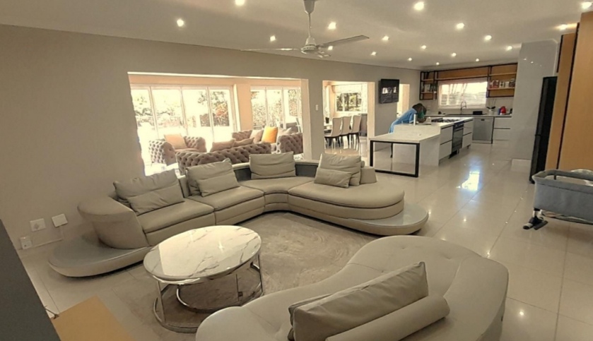 5 Bedroom Property for Sale in La Lucia KwaZulu-Natal