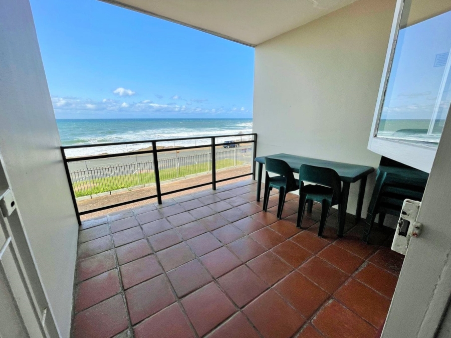 2 Bedroom Property for Sale in Uvongo Beach KwaZulu-Natal